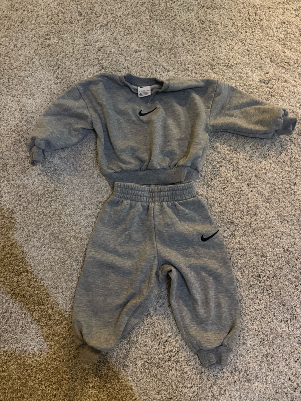 Nike Grey Kids Crewneck Sweatshirt and sweatpants